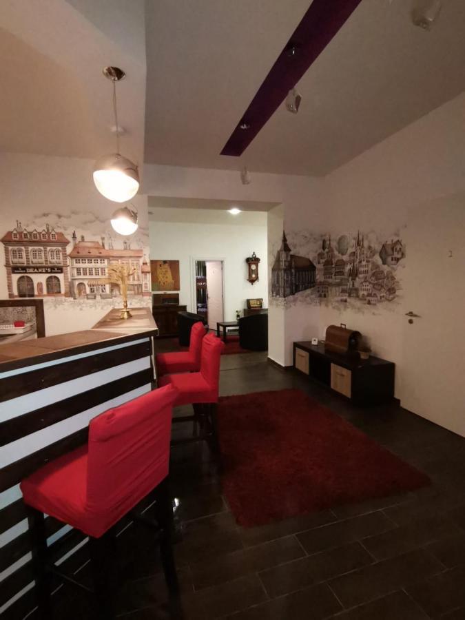 Vintage Downtown Hostal Braşov