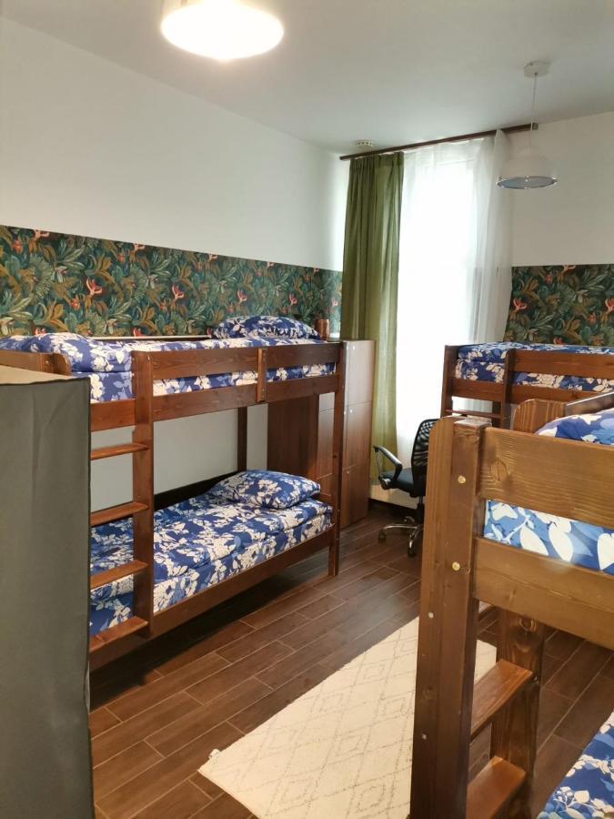 Vintage Downtown Hostal